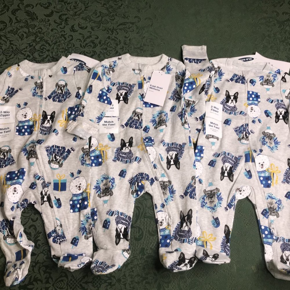 Nwt TRIPLETS 0-3 or NB newborn hanukkah dogs sleeper pajamas boys girls matching